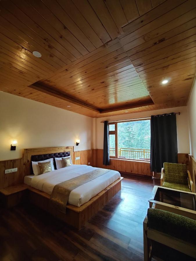 The Woodpecker Inn & Cafe, Jibhi ภายนอก รูปภาพ