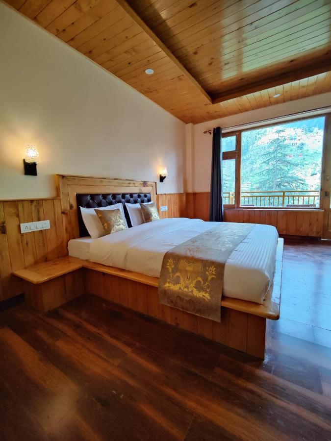 The Woodpecker Inn & Cafe, Jibhi ภายนอก รูปภาพ