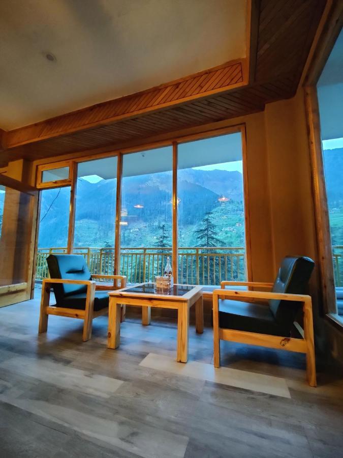 The Woodpecker Inn & Cafe, Jibhi ภายนอก รูปภาพ